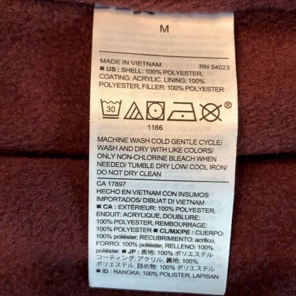 old Navy Textured Frost Free Puffer Vest - Picture 10 of 11